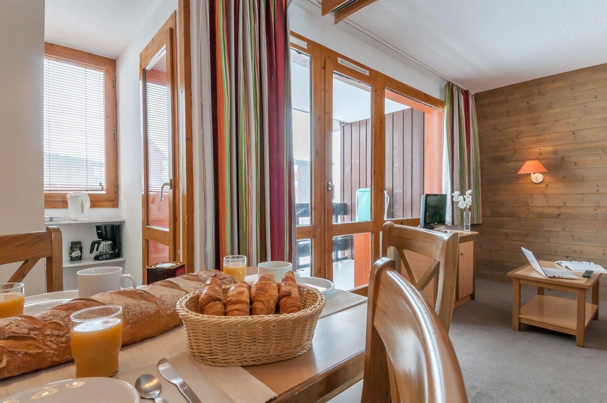 Residence Pierre & Vacances Les Chalets Des Arolles Macot-la-Plagne Exterior foto